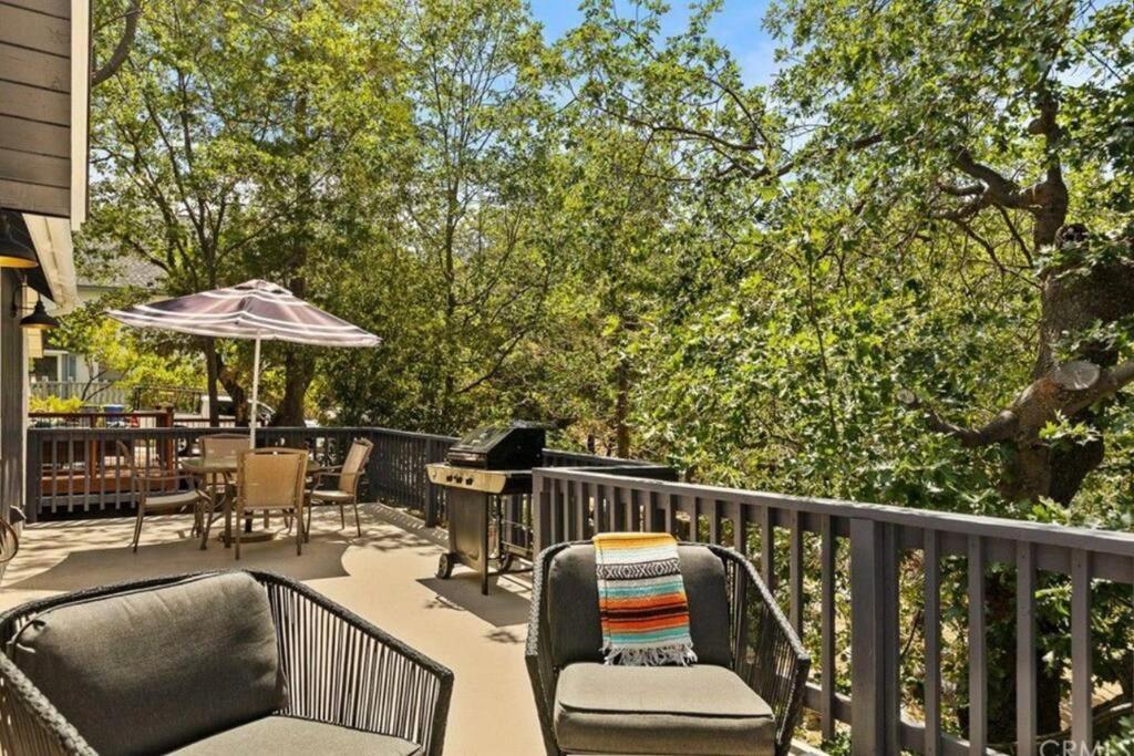 Charming Getaway Cabin Lake Arrowhead Exterior photo