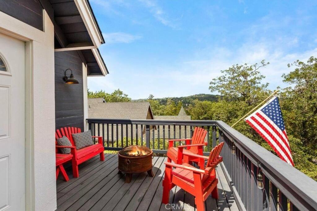 Charming Getaway Cabin Lake Arrowhead Exterior photo